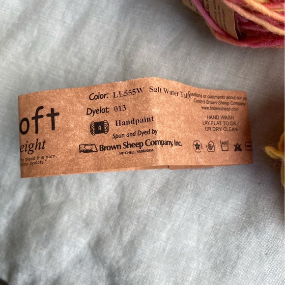 2+ Brown Sheep Lanaloft Worsted Weight Wool Salt Water Taffy 100g yarn skeins - Picture 4 of 10